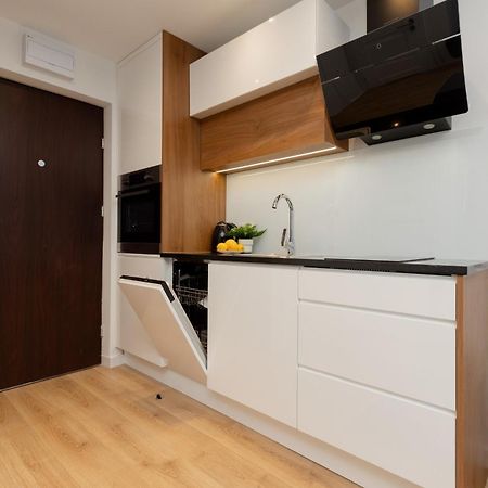 Studio Bruna Metro Pole Mokotowskie By Noclegi Renters Warsaw Ngoại thất bức ảnh