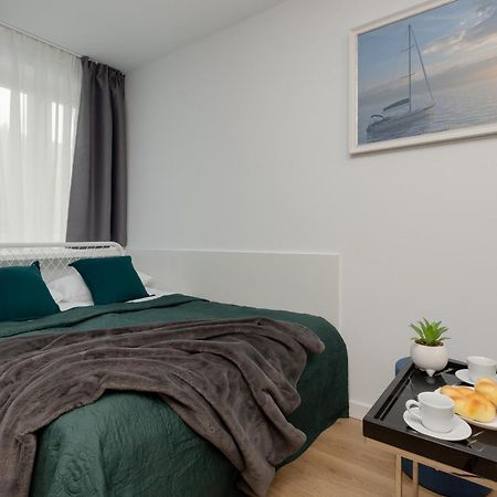 Studio Bruna Metro Pole Mokotowskie By Noclegi Renters Warsaw Ngoại thất bức ảnh